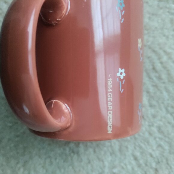 Set of (2) Vtg CCCC England Brown Ceramic Coffee Mugs Floral 1984 Design - Picture 5 of 5